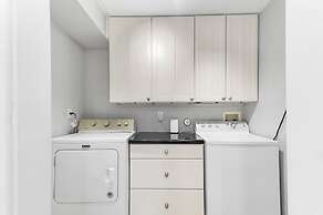 2 Mansions Pool Garden & BBQ Sleeps 22-8 BR