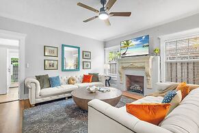 2 Mansions Pool Garden & BBQ Sleeps 22-8 BR