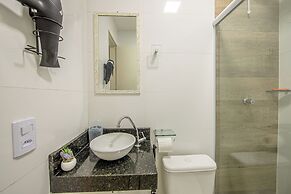 Aptos com Piscina e AC Brazilian Corner