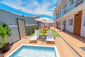 Aptos com Piscina e AC Brazilian Corner