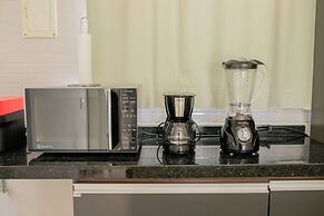 Aptos com Piscina e AC Brazilian Corner