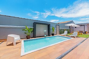 Aptos com Piscina e AC Brazilian Corner