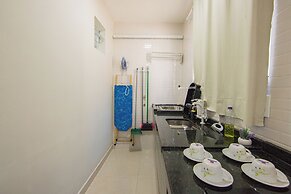 Aptos com Piscina e AC Brazilian Corner