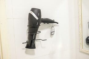 Aptos com Piscina e AC Brazilian Corner