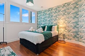 Emerald Suite- Bham Citycentre- Luxury-cinema Room