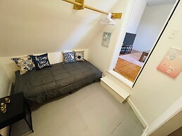 Long Term 2BR Apartment in Elkins Park