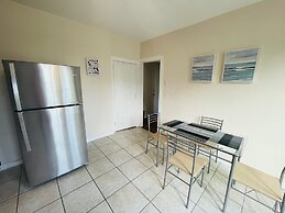 Long Term 2BR Apartment in Elkins Park