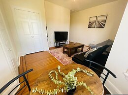 Long Term 2BR Apartment in Elkins Park