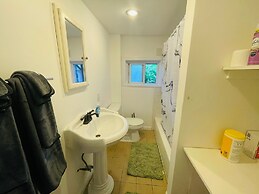 Charming 2BR Cottage House in Elkins Park