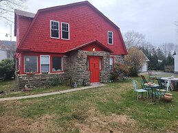 Charming 2BR Cottage House in Elkins Park