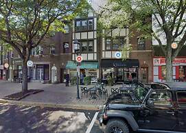 1-br Glenside - Long Term Available Parking