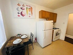 1-br Glenside - Long Term Available Parking