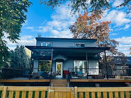 Hikari-Okanagan Sunshine B&B