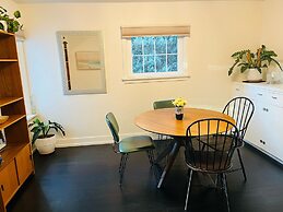 Hikari-Okanagan Sunshine B&B