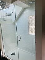 Hikari-Okanagan Sunshine B&B