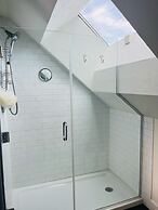 Hikari-Okanagan Sunshine B&B