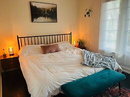 Hikari-Okanagan Sunshine B&B