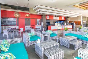 Ocean and City Views at Island Colony Near Waikiki Beach