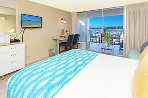 Ocean and City Views at Island Colony Near Waikiki Beach
