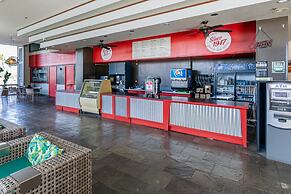 Ocean and City Views at Island Colony Near Waikiki Beach