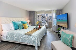 Ocean and City Views at Island Colony Near Waikiki Beach