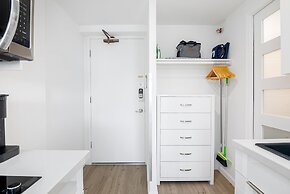 Ocean and City Views at Island Colony Near Waikiki Beach