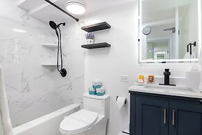 Ocean and City Views at Island Colony Near Waikiki Beach