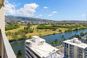 Ocean and City Views at Island Colony Near Waikiki Beach
