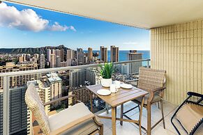 Ocean and City Views at Island Colony Near Waikiki Beach