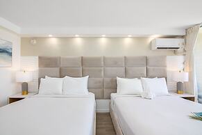 Ocean and City Views at Island Colony Near Waikiki Beach