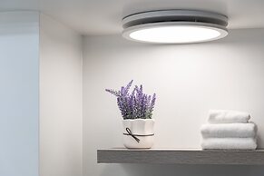 Ocean and City Views at Island Colony Near Waikiki Beach