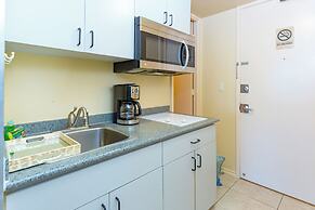 Ocean and City Views at Island Colony Near Waikiki Beach