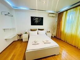 Old Town Ateneu Studio