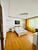 Old Town Ateneu Studio