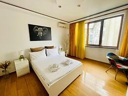 Old Town Ateneu Studio