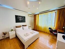 Old Town Ateneu Studio