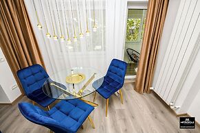 Metropole Apartments Central City