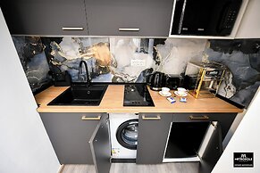 Metropole Apartments Central City