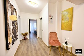 Metropole Apartments Central City