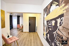 Metropole Apartments Central City