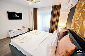 Metropole Apartments Central City