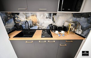 Metropole Apartments Central City