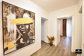 Metropole Apartments Central City