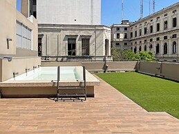 Modern Studio With Amenities in the Heart of the City 11