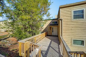 1 Mi to Skiing: Cozy Townhome in Beech Mountain!