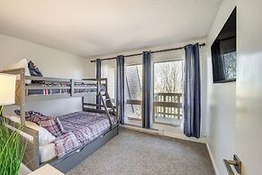 1 Mi to Skiing: Cozy Townhome in Beech Mountain!