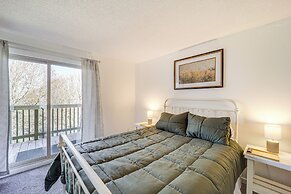 1 Mi to Skiing: Cozy Townhome in Beech Mountain!