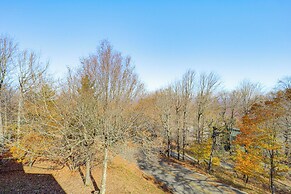 1 Mi to Skiing: Cozy Townhome in Beech Mountain!