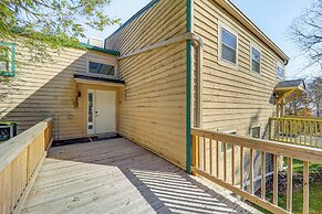 1 Mi to Skiing: Cozy Townhome in Beech Mountain!