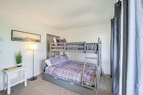 1 Mi to Skiing: Cozy Townhome in Beech Mountain!